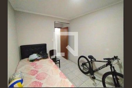 Casa à venda com 4 quartos, 152m² em Vila Lucia, São Paulo