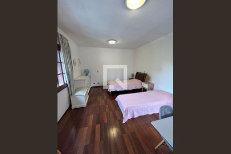 Casa à venda com 4 quartos, 400m² em Vila Sonia, São Paulo