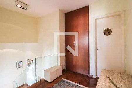 Casa à venda com 3 quartos, 325m² em Jardim Viana, São Paulo