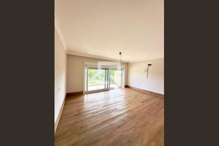 Casa à venda com 4 quartos, 749m² em Jardim Leonor, São Paulo