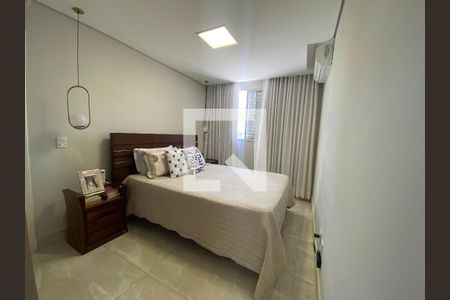 Casa à venda com 3 quartos, 130m² em Cabral, Contagem