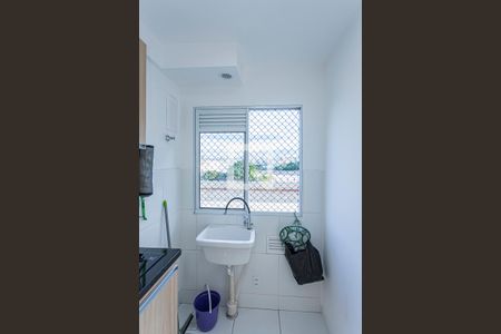 Sala, cozinha e área de serviço de apartamento para alugar com 2 quartos, 35m² em Freguesia do Ó, São Paulo