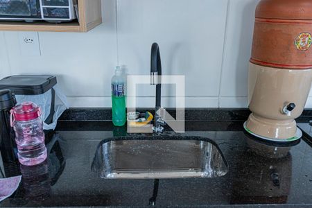 Sala, cozinha e área de serviço de apartamento para alugar com 2 quartos, 35m² em Freguesia do Ó, São Paulo