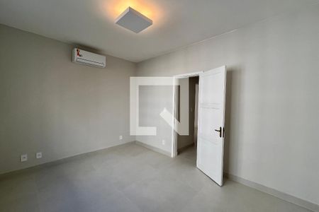 Quarto 1 de apartamento para alugar com 2 quartos, 98m² em Copacabana, Rio de Janeiro