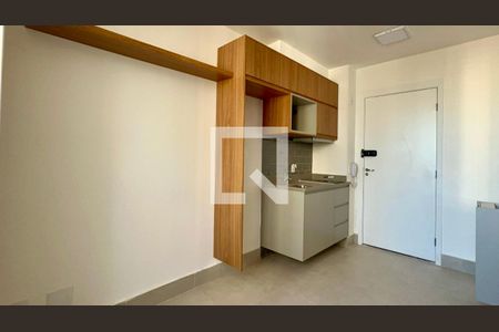 Sala de kitnet/studio para alugar com 1 quarto, 28m² em Pinheiros, São Paulo