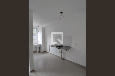 Apartamento para alugar com 2 quartos, 38m² em Jardim Santa Emilia, São Paulo