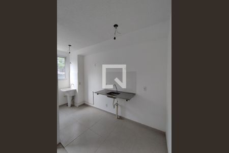 Apartamento para alugar com 2 quartos, 38m² em Jardim Santa Emilia, São Paulo