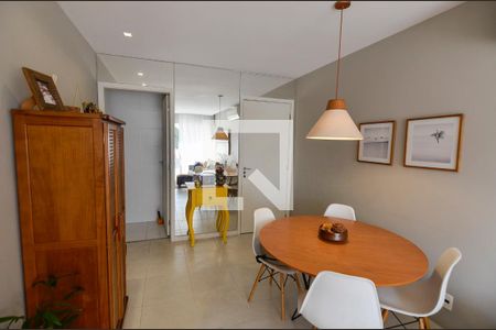 Sala de apartamento à venda com 2 quartos, 76m² em Tijuca, Rio de Janeiro