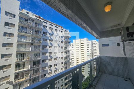 Apartamento para alugar com 3 quartos, 104m² em Centro, Guarujá