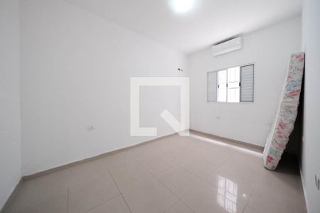 Quarto 2 de casa para alugar com 2 quartos, 60m² em Jardim Soraia, São Paulo