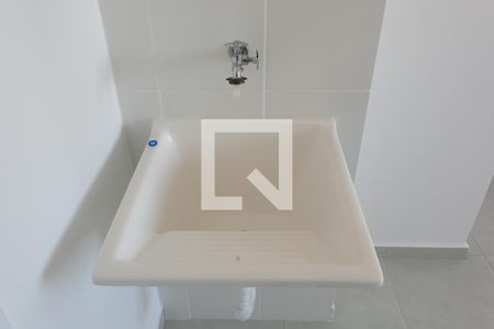 Sala / Cozinha / Tanque  de apartamento para alugar com 2 quartos, 32m² em Jardim Soares, São Paulo