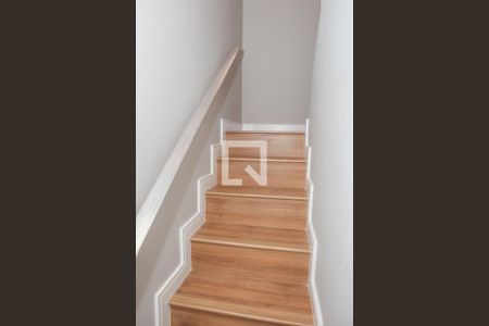 Escada de casa para alugar com 4 quartos, 180m² em Vila Leopoldina, São Paulo