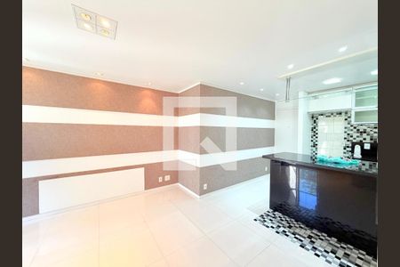 Sala de apartamento para alugar com 2 quartos, 64m² em Jardim Aeroporto, São Paulo