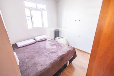 Quarto 1 de apartamento à venda com 3 quartos, 75m² em São João Batista, Belo Horizonte