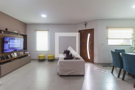 Sala de casa de condomínio para alugar com 3 quartos, 100m² em Vila Oliveira, Mogi das Cruzes