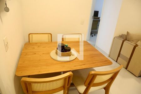Sala de apartamento à venda com 2 quartos, 65m² em Santo Amaro, São Paulo
