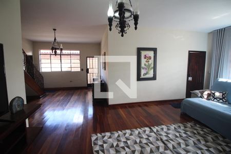 Sala de casa à venda com 5 quartos, 320m² em Conjunto Agua Branca, Contagem