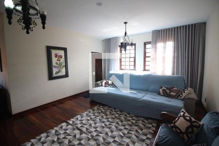 Sala de casa à venda com 5 quartos, 320m² em Conjunto Agua Branca, Contagem