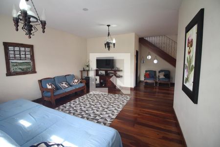 Sala de casa à venda com 5 quartos, 320m² em Conjunto Agua Branca, Contagem