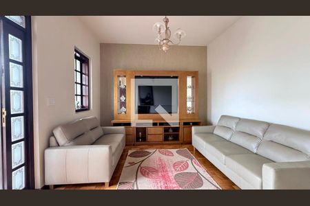 Casa à venda com 3 quartos, 250m² em Salgado Filho, Belo Horizonte