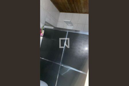 Banheiro de casa à venda com 3 quartos, 130m² em Restinga, Porto Alegre