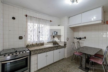 Cozinha de apartamento para alugar com 3 quartos, 130m² em Perdizes, São Paulo