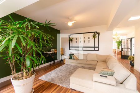 Sala de casa à venda com 5 quartos, 300m² em Planalto Paulista, São Paulo