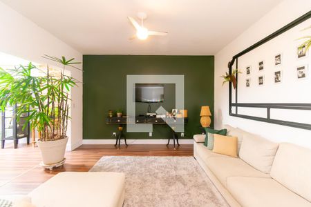 Sala de casa à venda com 5 quartos, 300m² em Planalto Paulista, São Paulo