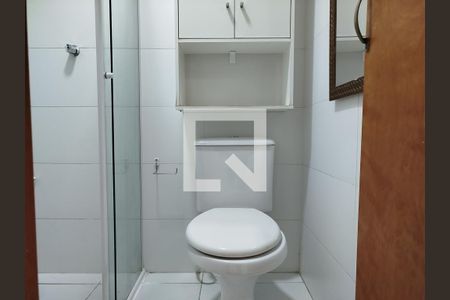 Banheiro de kitnet/studio para alugar com 1 quarto, 40m² em Chácara Califórnia, São Paulo