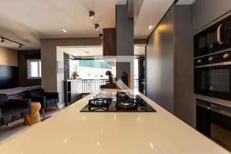 Sala_Cozinha de apartamento para alugar com 2 quartos, 82m² em Alphaville Empresarial, Barueri