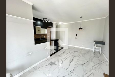 Sala de apartamento para alugar com 2 quartos, 55m² em Jardim Flor da Montanha, Guarulhos