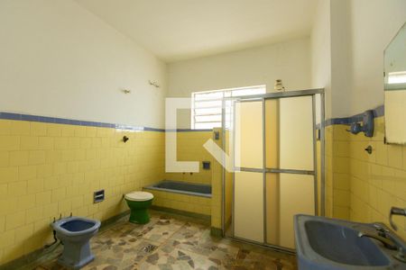 Casa à venda com 4 quartos, 300m² em Vila Itapura, Campinas