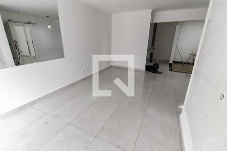 Sala de apartamento para alugar com 3 quartos, 90m² em Vila Suzana, São Paulo