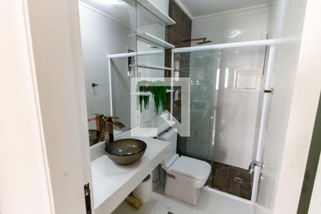 Banheiro Corredor de apartamento para alugar com 3 quartos, 90m² em Vila Suzana, São Paulo