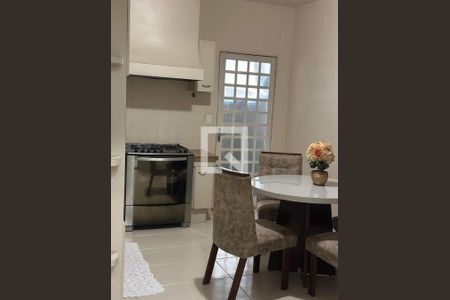 Cozinha de casa para alugar com 2 quartos, 120m² em Patrimônio, Uberlândia
