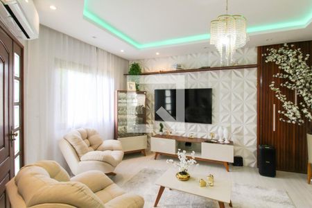 Sala de casa à venda com 3 quartos, 144m² em Fátima, Canoas
