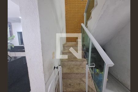 Casa para alugar com 2 quartos, 130m² em Jardim Lazzareschi, Suzano