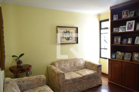 Sala de TV de apartamento para alugar com 3 quartos, 138m² em Chácara Inglesa, São Paulo
