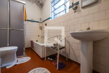 Banheiro de casa à venda com 1 quarto, 187m² em Sumaré, São Paulo