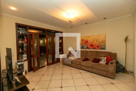 SALA DE TV de casa de condomínio à venda com 4 quartos, 415m² em Vila Madalena, Campinas