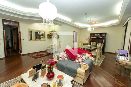 SALA TRÊS AMBIENTES de casa de condomínio à venda com 4 quartos, 415m² em Vila Madalena, Campinas