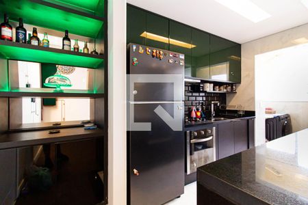 Cozinha de apartamento à venda com 2 quartos, 57m² em Vila Romana, São Paulo