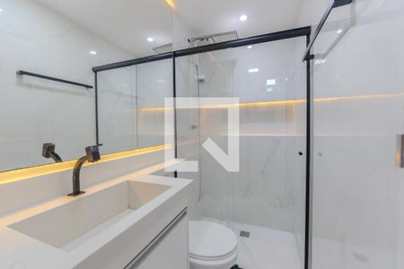 Banheiro de apartamento para alugar com 2 quartos, 26m² em Bela Vista, São Paulo