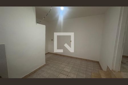 Casa para alugar com 1 quarto, 70m² em Jardim do Colegio, São Paulo