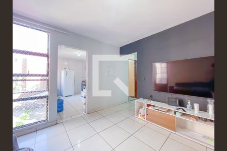 Sala de apartamento para alugar com 2 quartos, 65m² em Aliança, Osasco