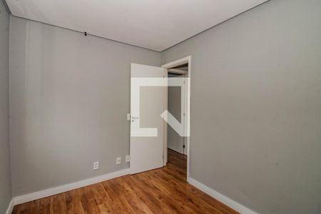 Quarto 1 de apartamento para alugar com 3 quartos, 70m² em São Sebastião, Porto Alegre