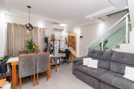 Sala de casa de condomínio à venda com 3 quartos, 96m² em Vila Pierina, São Paulo