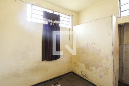 Quarto 2 de kitnet/studio para alugar com 2 quartos, 42m² em Fernão Dias, Belo Horizonte