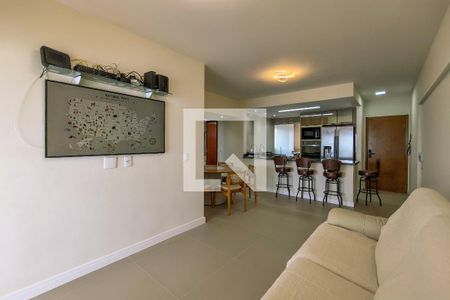 Sala de apartamento para alugar com 3 quartos, 94m² em Guilhermina, Praia Grande