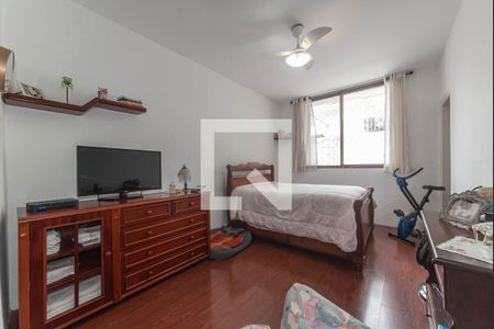 Suite de casa à venda com 3 quartos, 180m² em Vila Cordeiro, São Paulo